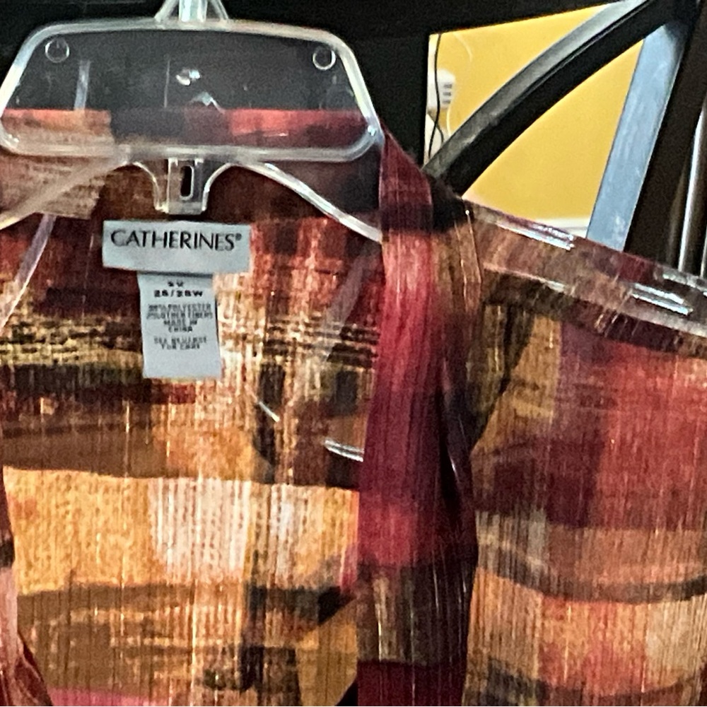 Top - Picture 3 of 3